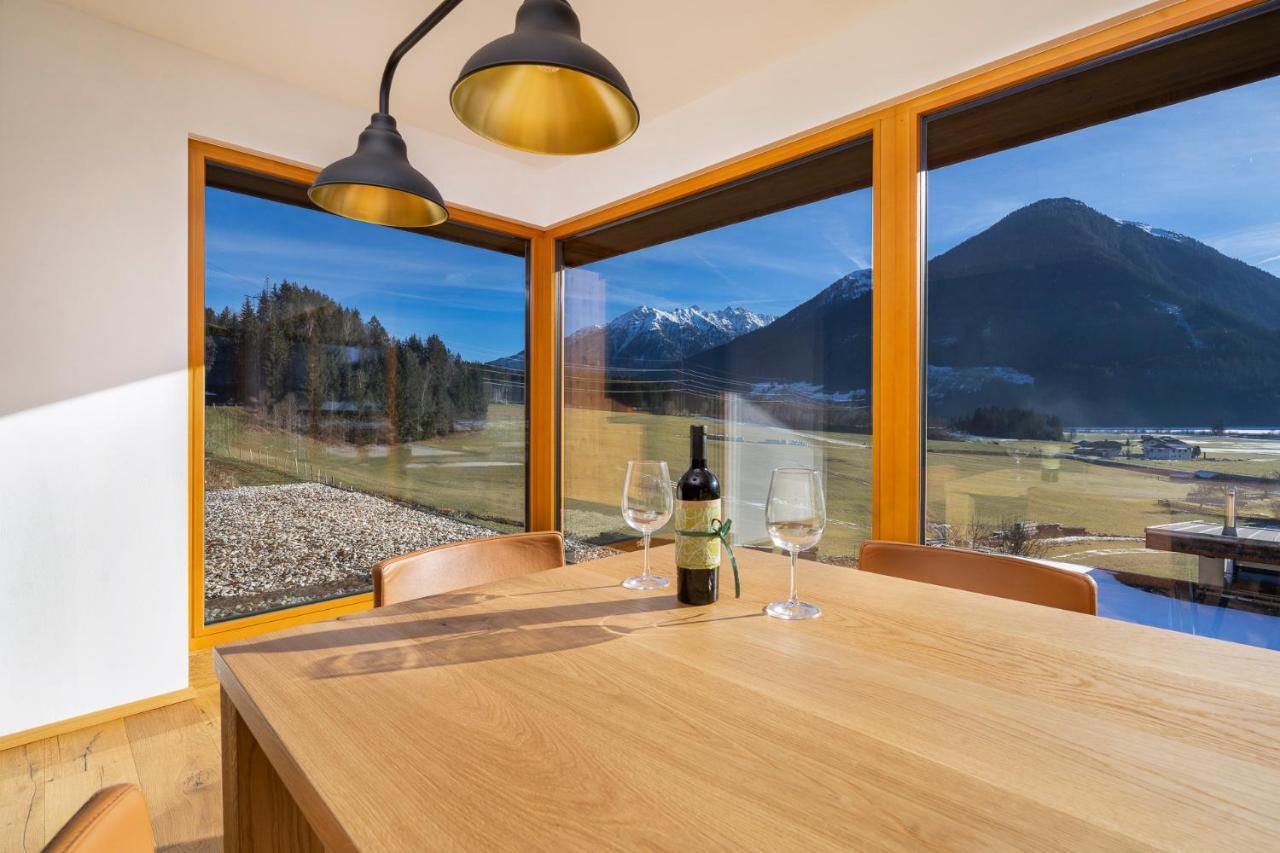 Exklusives Chalet-Haus Mit Gletscherblick Neukirchen am Großvenediger エクステリア 写真